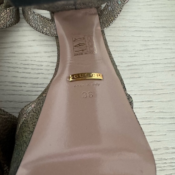 Gucci Horsebit-detailed metallic leather platform sandals in size 36. - Picture 2 of 11